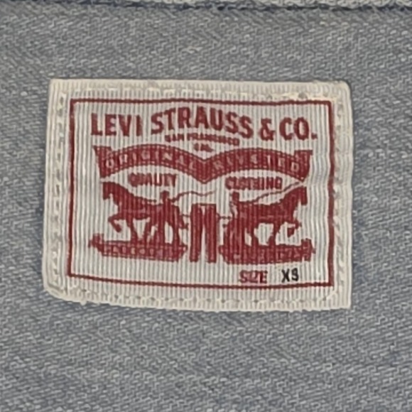 Levis Shirt Womens XS Western Pearl Snap Denim Long Sleeve Cowgirl Rodeo Rock - Picture 5 of 14